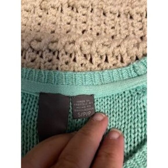 QUINN WOMEN'S‎ SM Aqua Open-Knit Sweater With Asymmetrical Hem Long Sleeve Small - Picture 3 of 12